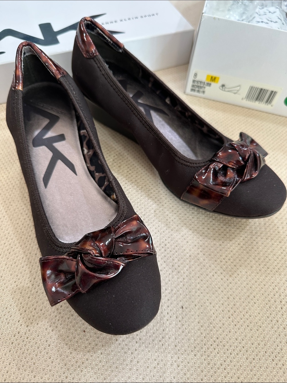Anne Klein Dark Brown Tiny Wedge with Tortoiseshell Bow